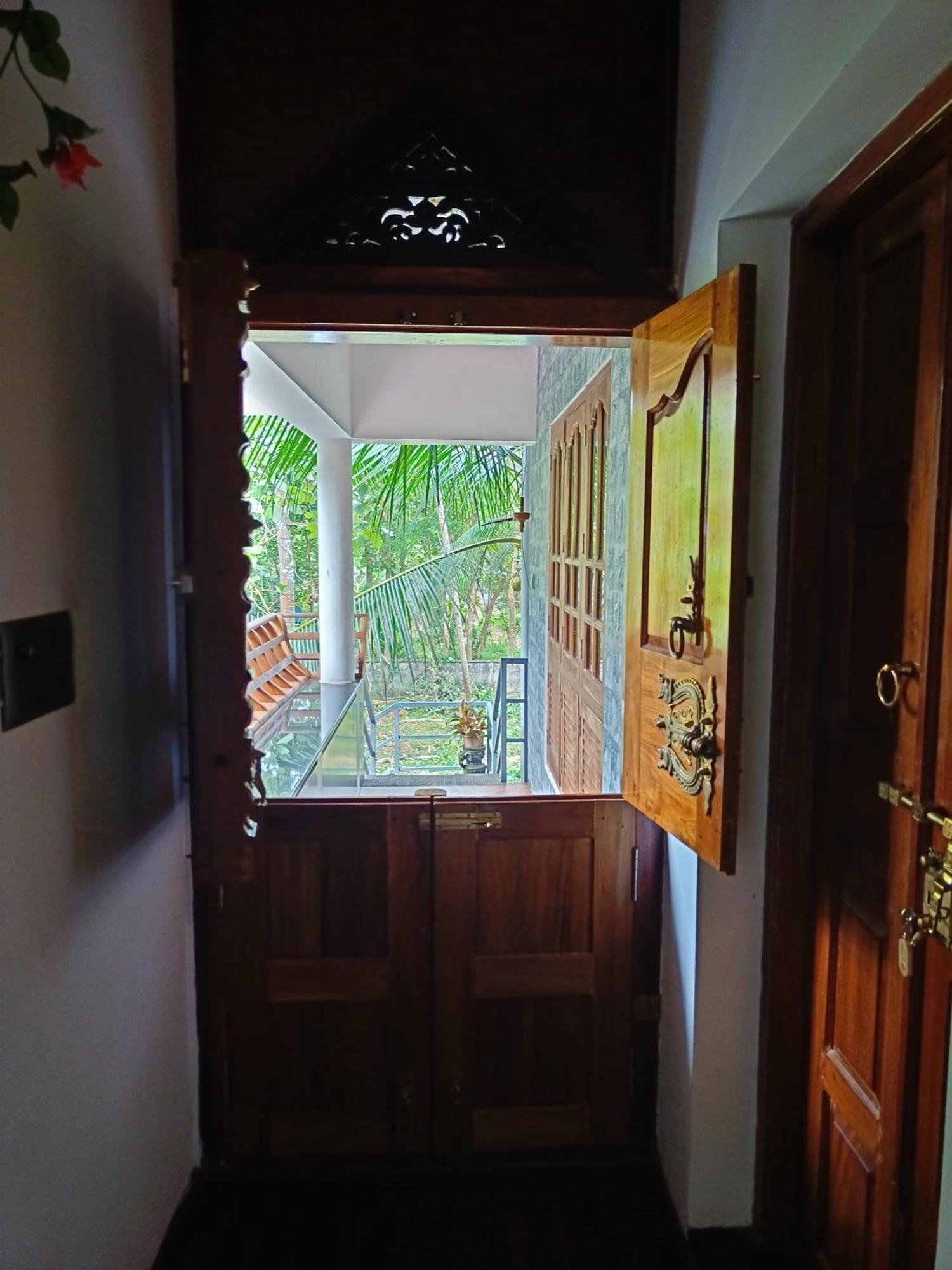 Anandam Stays - Premium 3Bhk Plush Homestay, Vaikom Near Kumarakom Kültér fotó