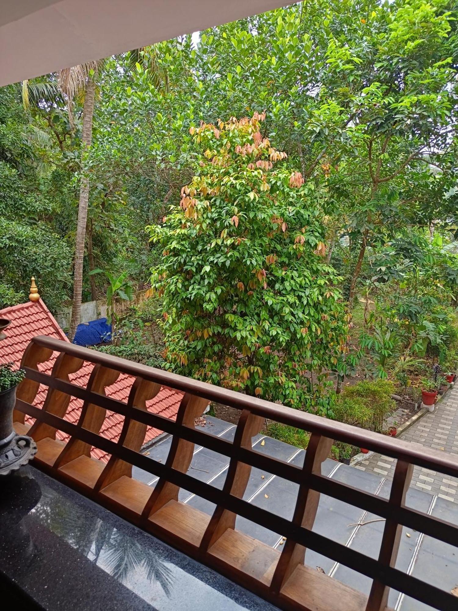 Anandam Stays - Premium 3Bhk Plush Homestay, Vaikom Near Kumarakom Kültér fotó